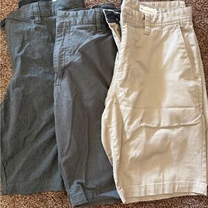 Volcom Men's Shorts Set in Black, Gray, and Tan